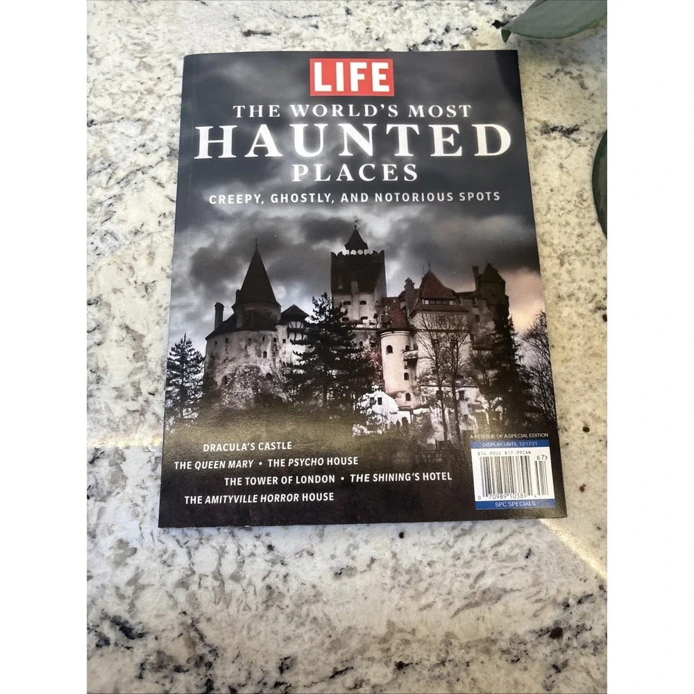 Lot Of 3 Ghost Haunted Themed Magazines World Scariest Ghost Hunting Halloween